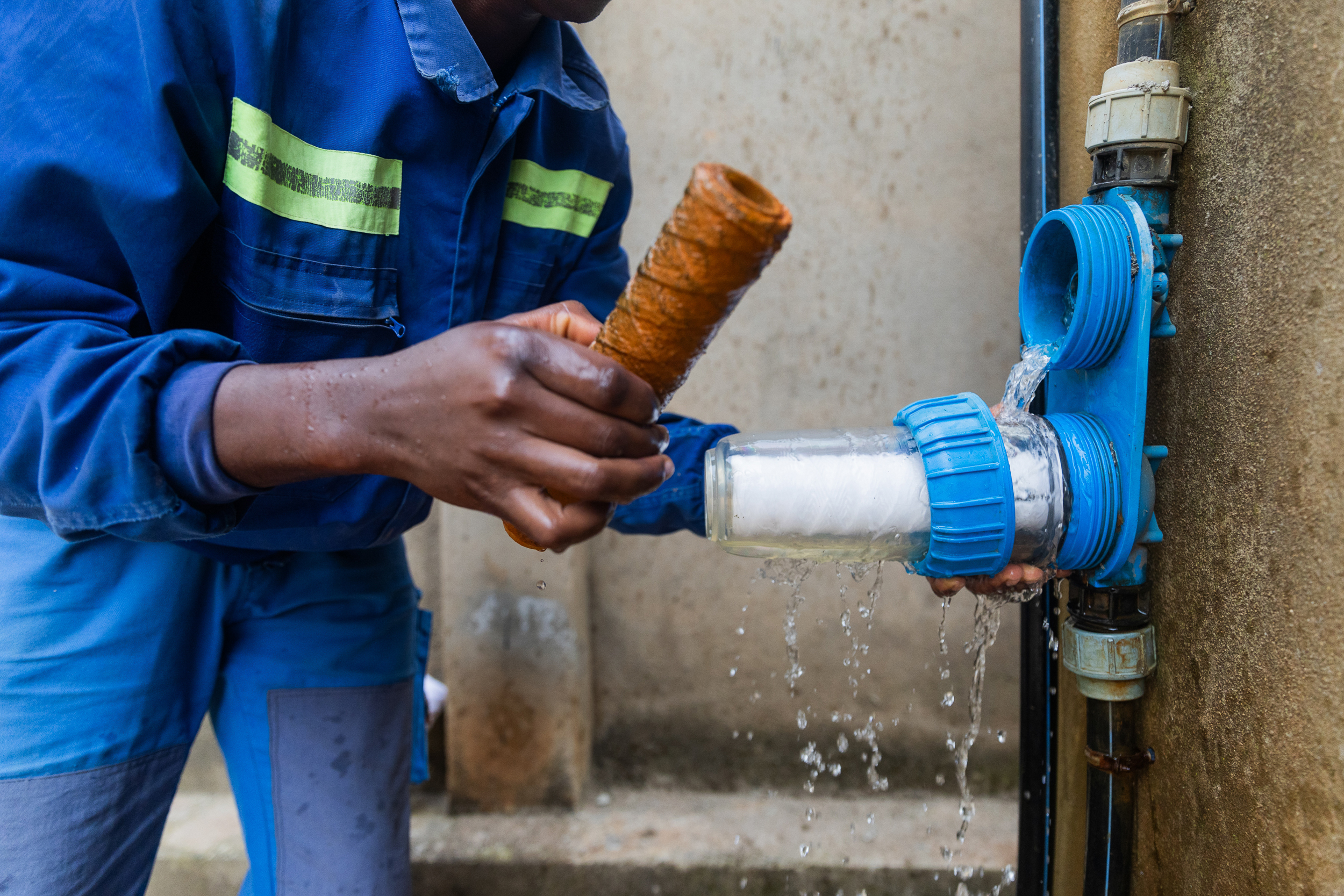 Dalumi Plumbing solar geyser